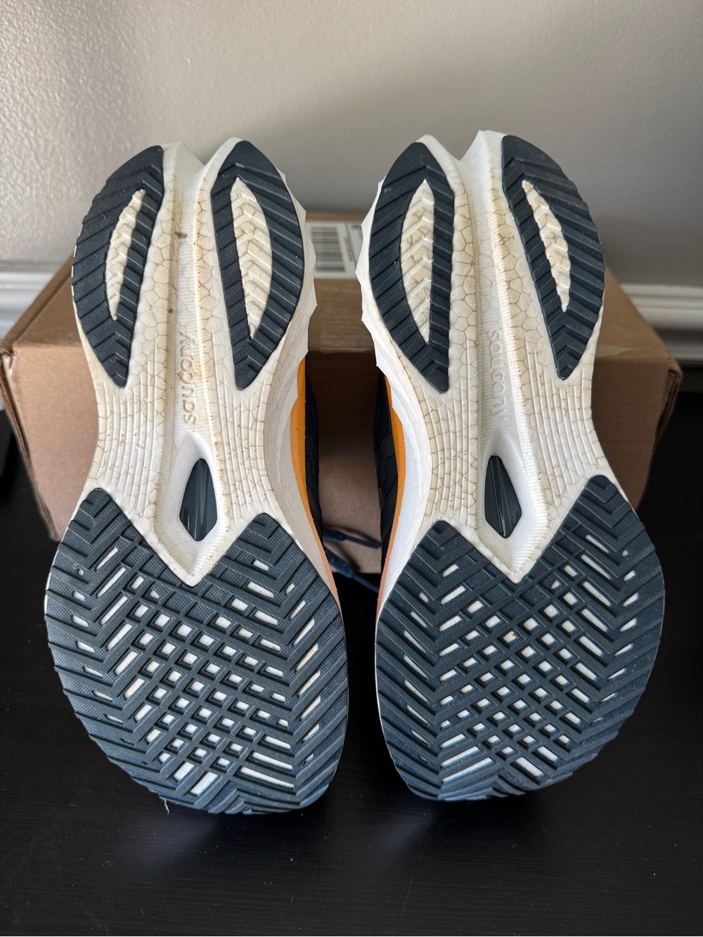Women’s 7.5 - Saucony Endorphin Speed 4 - Picture 4 of 4